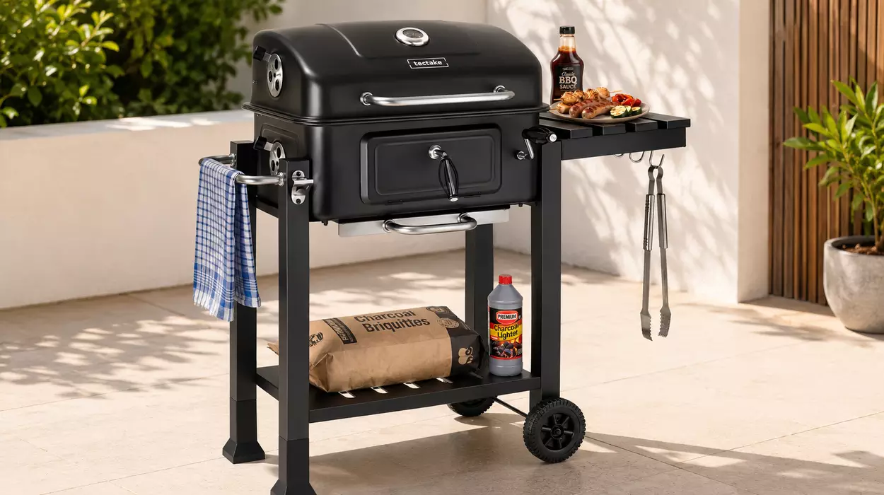 Disfruta de una auténtica experiencia BBQ con la barbacoa de carbón Tectake con tapa, termómetro, bandeja y ruedas por sólo 107,90€ con envío gratis (-29%)