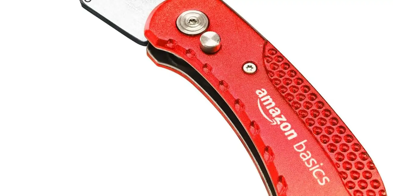 Chollo Amazon Basics Cuchillo plegable y duradero por sólo 5,98€ (21% de descuento)