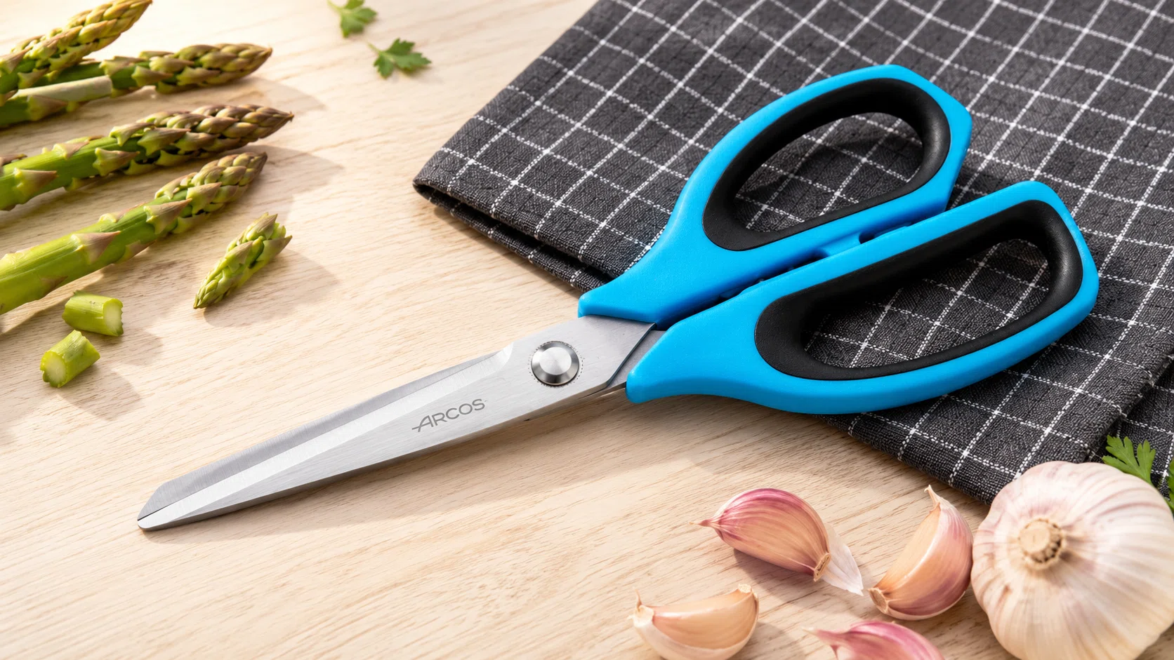 Chollo Tijeras de cocina Arcos Serie Prochef de 215 mm por sólo 5,32€ (-41%)