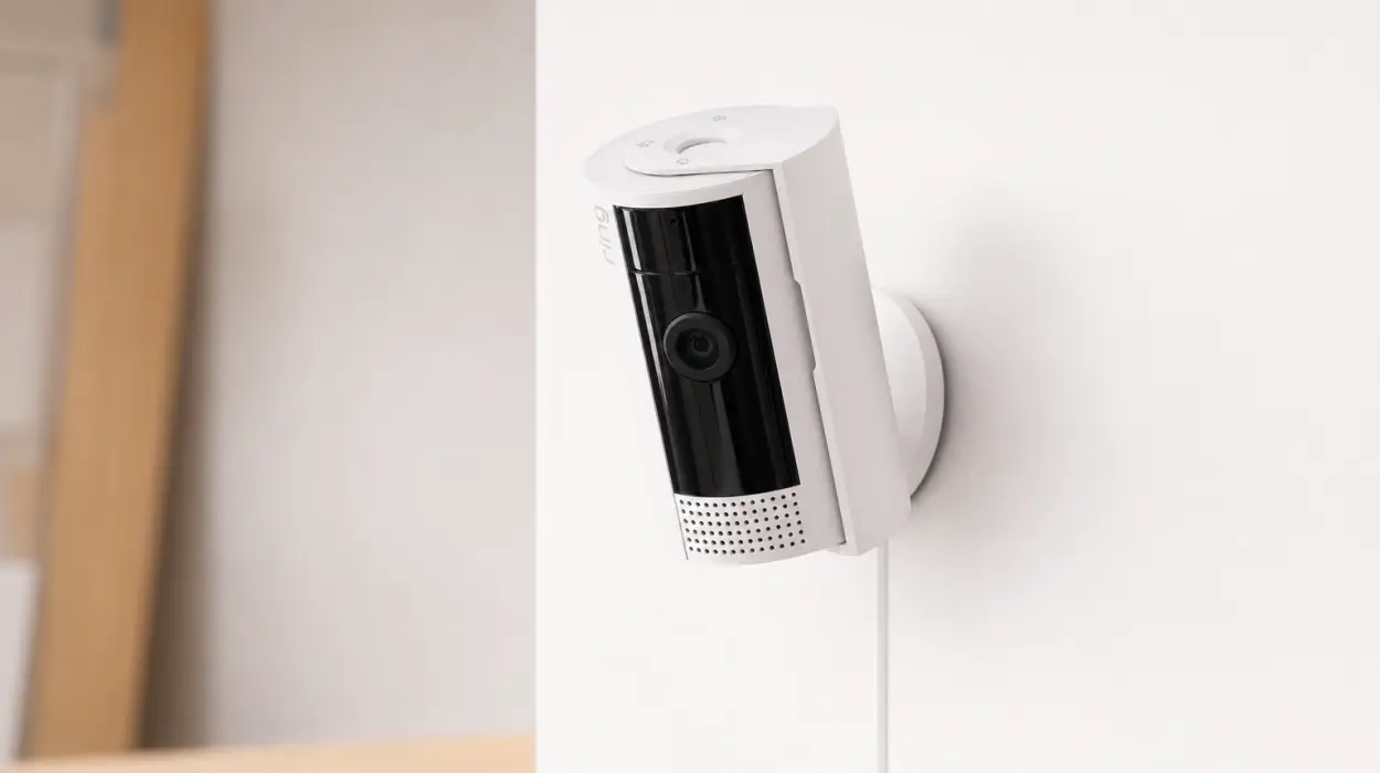Pack x2 cámaras de vigilancia Ring Indoor 2ª gen, HD y bidireccionales por sólo 34,99€ con envío gratis (-65%)