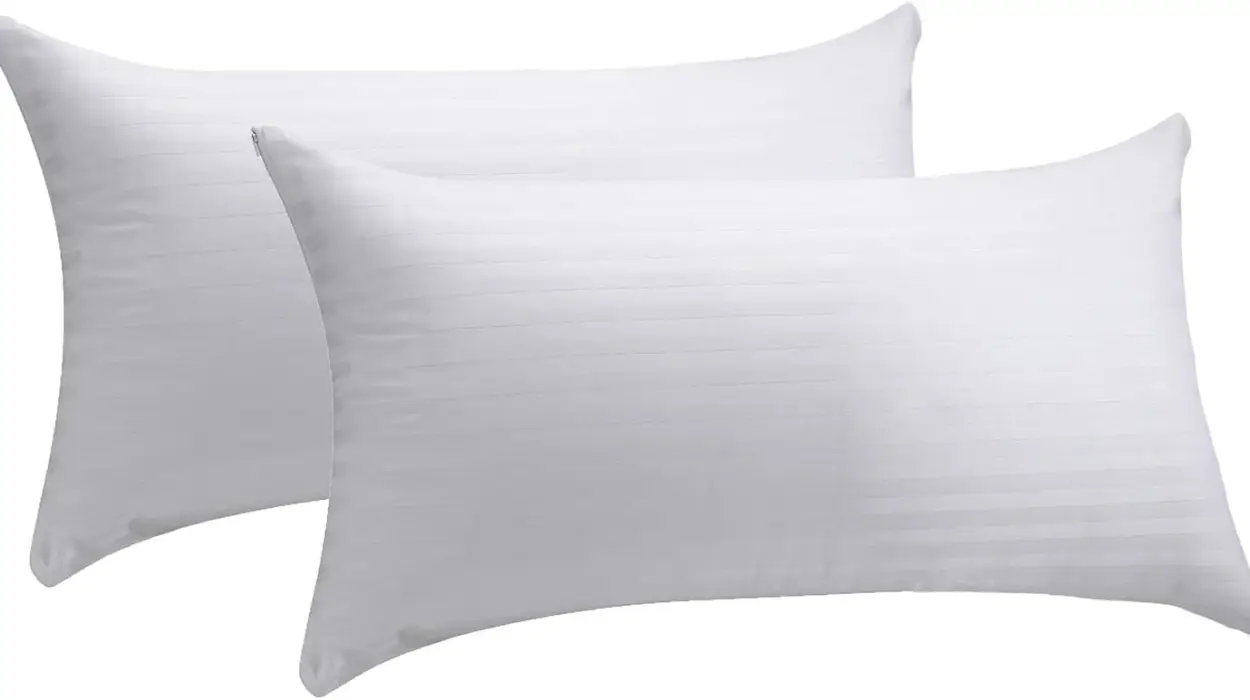 Pack de 2 fundas de almohada Pikolin Home 100% algodón cutí, transpirables y antiencogimiento por sólo 11,99€ (-21%)