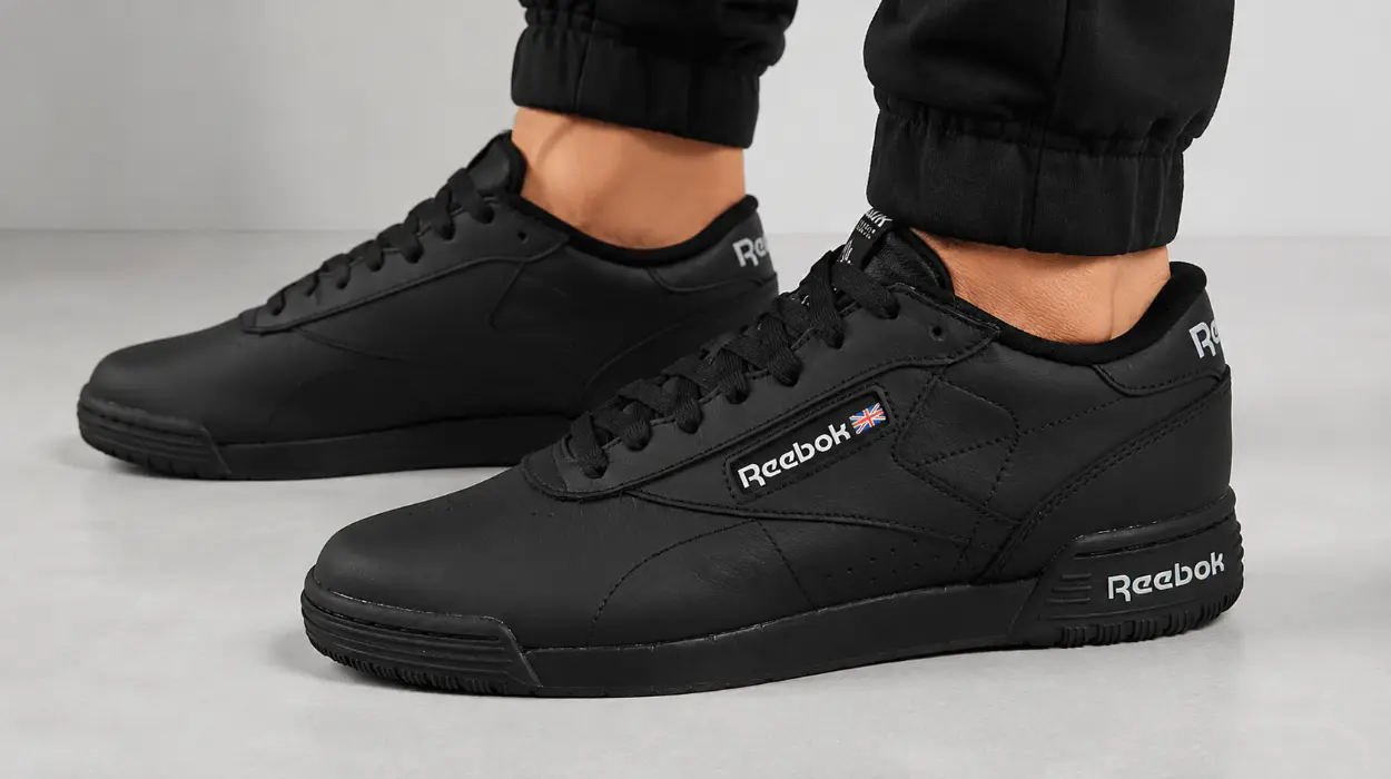 Zapatillas Reebok Exofit Lo Clean Logo para hombre por sólo 35,95€ con envío gratis (-58%)