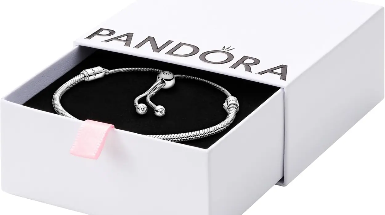 Pulsera Pandora de plata de ley con cadena de serpiente y circonitas cúbicas por sólo 39€ con envío gratis (-43%)