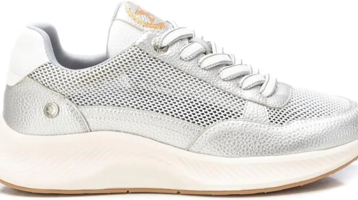 Zapatillas XTI para mujer cómodas y versátiles por sólo 29,17€ con envío gratis (-42%)