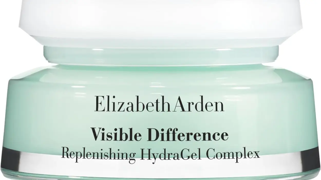 Gel hidratante Elizabeth Arden Visible Difference con ácido hialurónico y vitamina E por sólo 13,89€ (-64%)