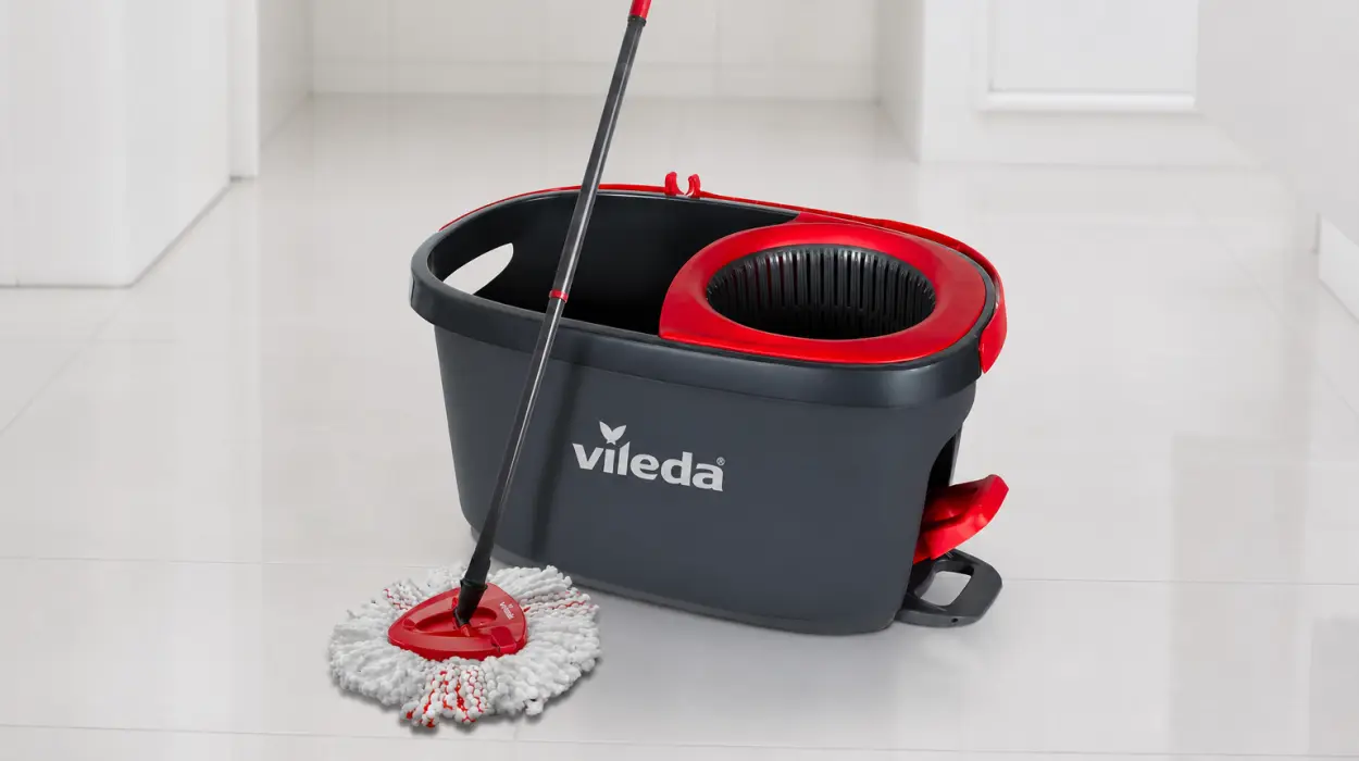 Set de fregona Vileda Turbo con cubo y escurridor accionado por pedal por sólo 29,99€ con envío gratis (-25%)