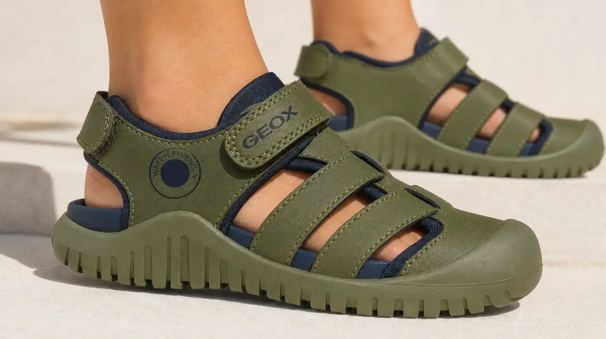 Sandalias infantiles Geox J S. Fusbetto Pro Bo transpirables (hasta talla 39) por sólo 26,45€ (-50%)