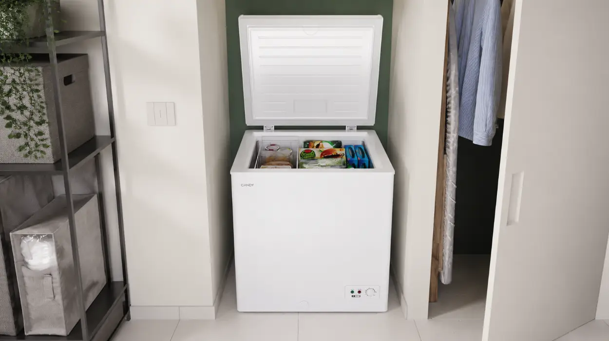 Congelador arcón horizontal Candy CCHH 145E de 137L con control electrónico y alarma de temperatura por sólo 143€ con envío gratis (-38%)