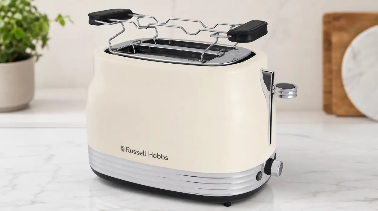 Tostadora Russell Hobbs Hanley para 2 rebanadas con ranuras anchas por sólo 32,99€ con envío gratis (-53%)
