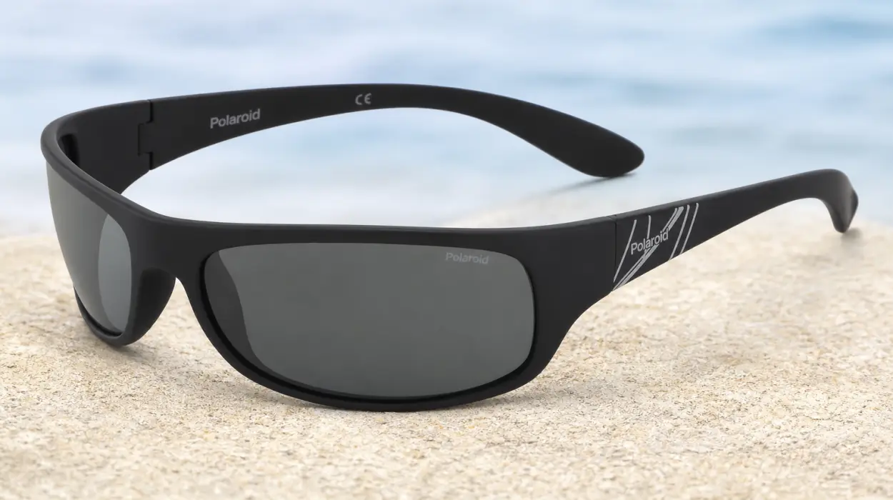 Gafas de sol Polaroid 7886 unisex con lentes polarizadas por sólo 20€ (-30%)