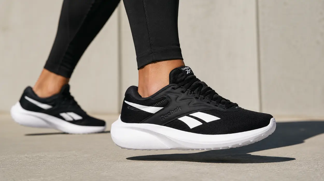 Zapatillas Reebok Lite 5 con diseño cómodo y ligero para hombre por sólo 32,50€ con envío gratis (-46%)