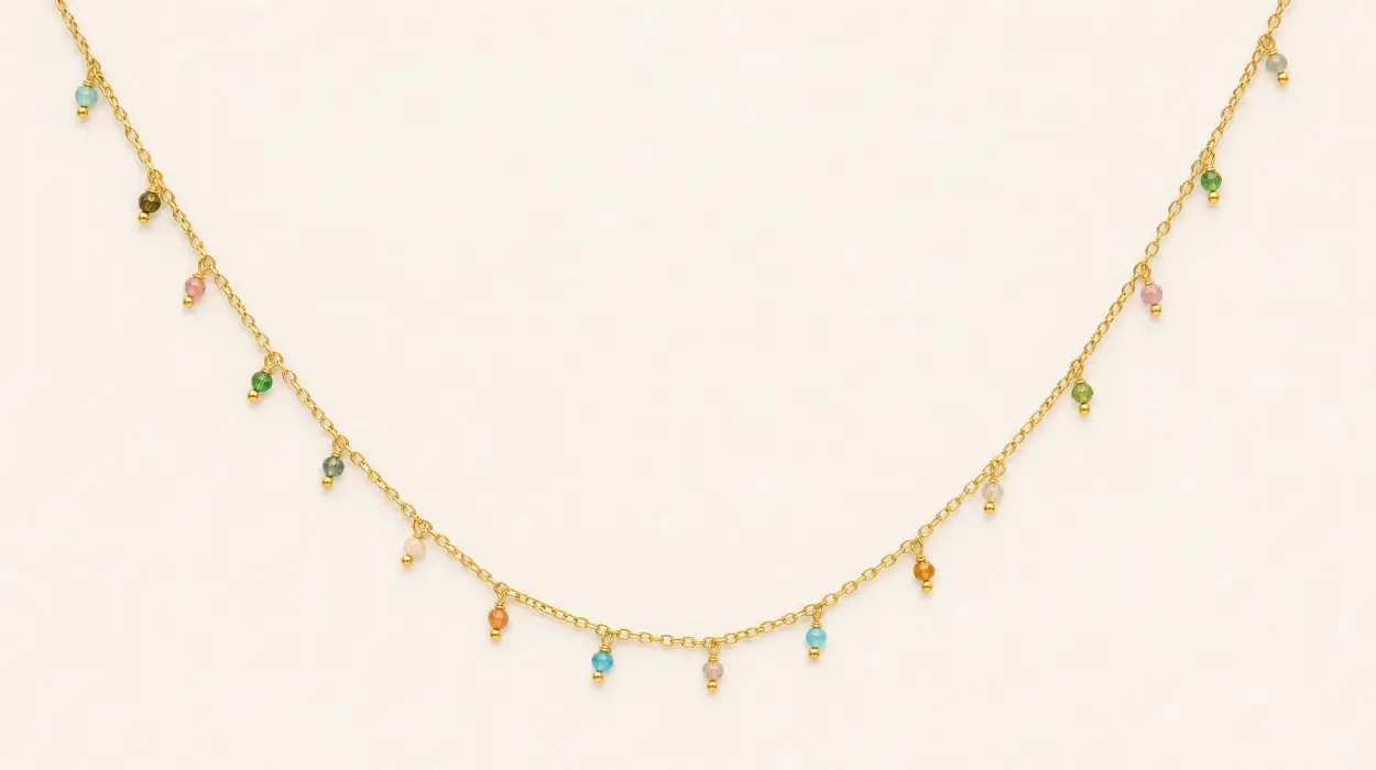 Collar Singularu con piedras naturales y baño de oro por sólo 20,30€ (-49%)