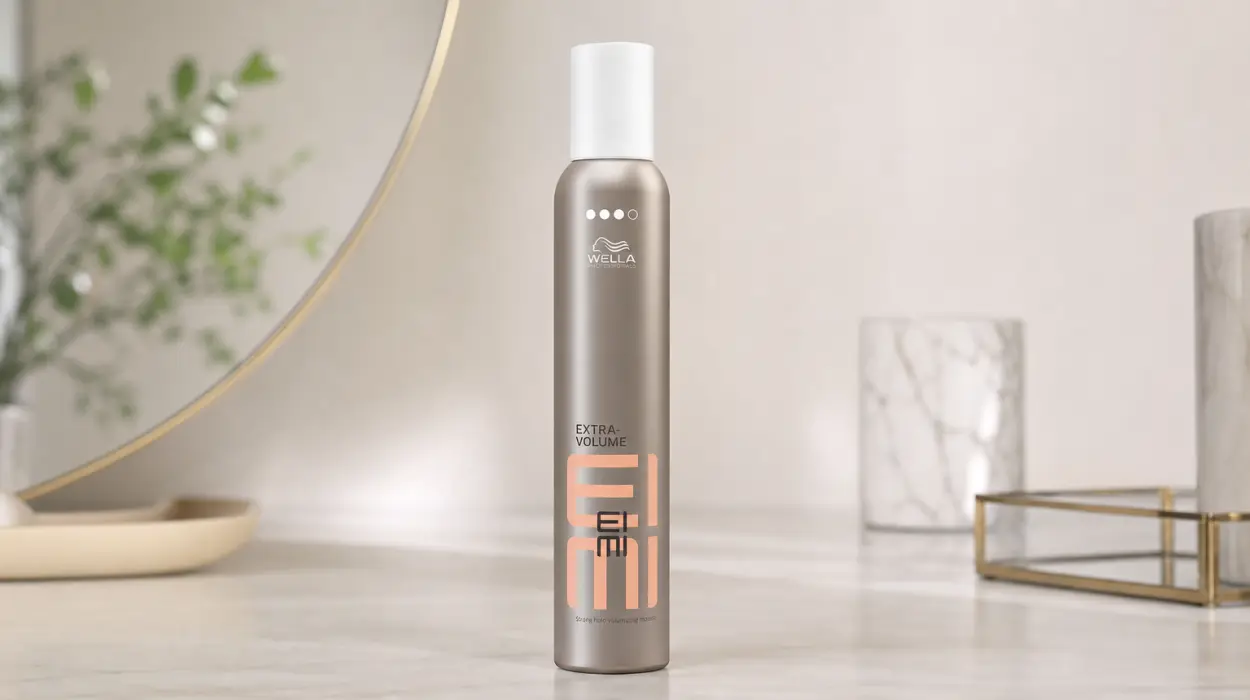 Espuma de peinado Wella Professionals EIMI Extra-Volume de 300 ml con volumen y fijación fuerte por sólo 5,70€ (-40%)