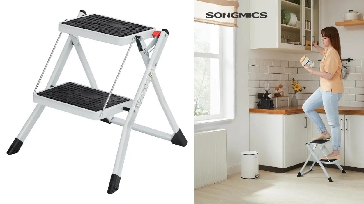 Escalera Songmics de 2 peldaños a prueba de accidentes: con goma antideslizante y asa de transporte por sólo 18,91€ (-32%)