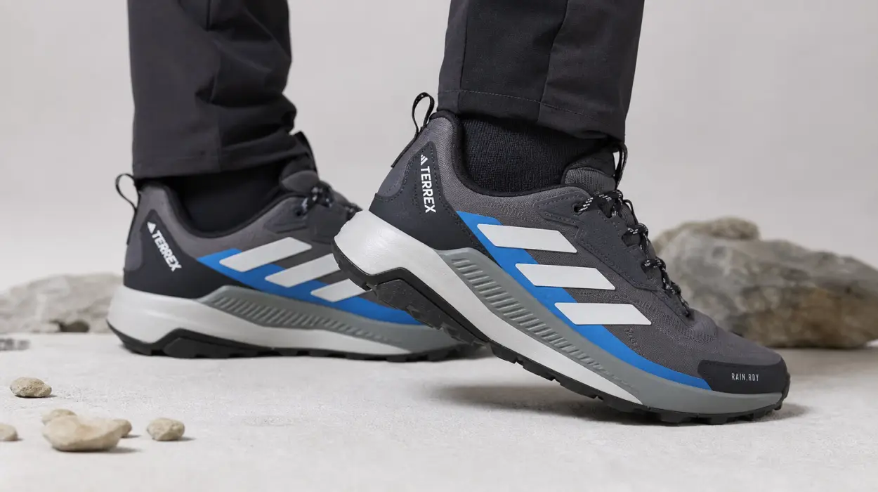 Zapatillas de trekking adidas Terrex Anylander Rain.Rdy para hombre por sólo 49,99€ con envío gratis (-41%)