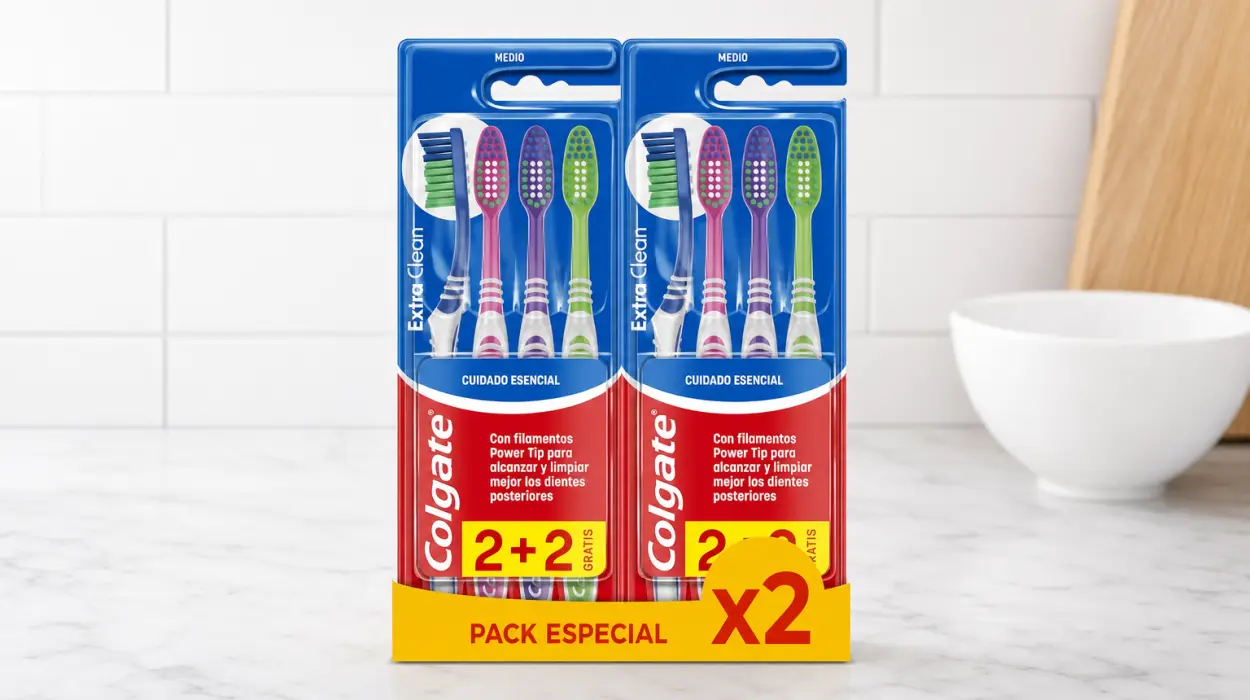 Pack x8 de cepillos de dientes Colgate Extra Clean de dureza media por sólo 3,80€ (-36%)