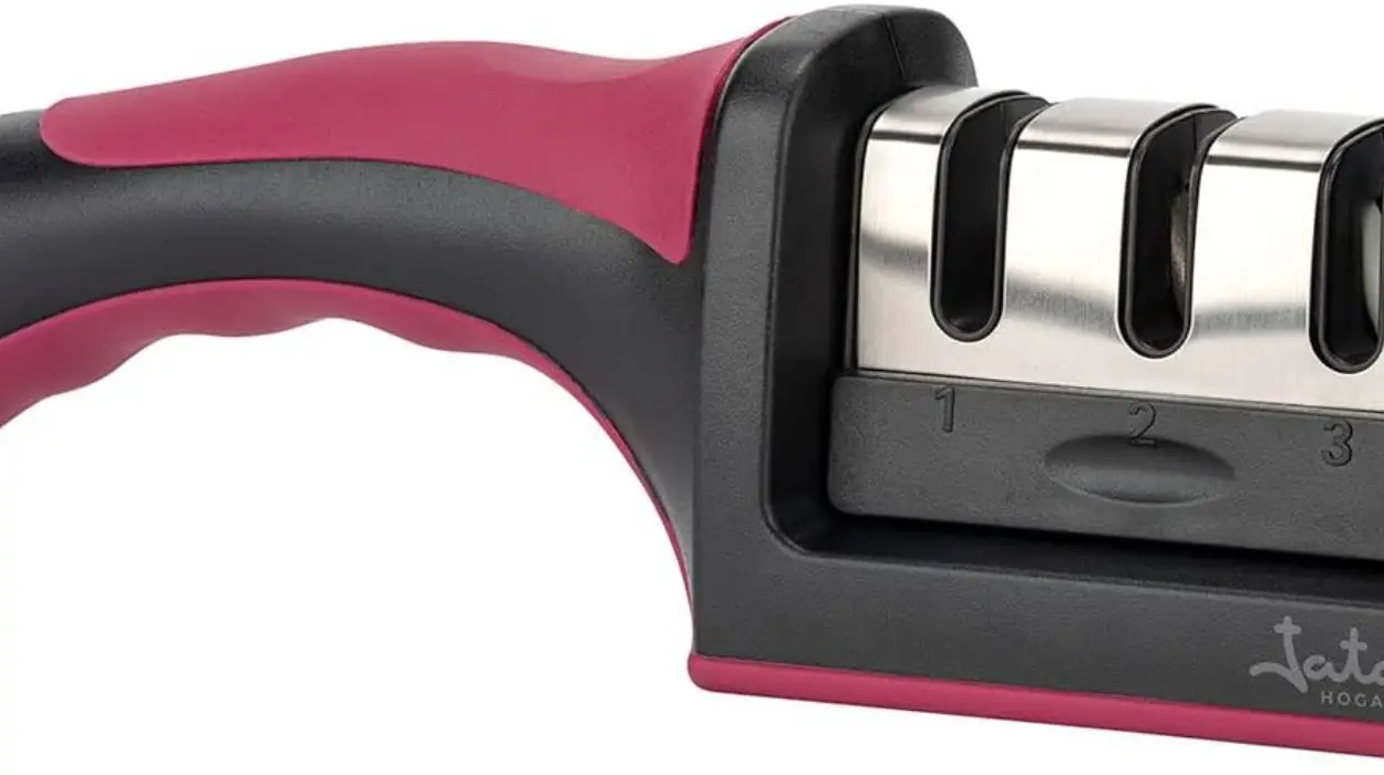 Restaura tus cuchillos con el afilador JATA HACC4541: efectivo, ergonómico y seguro por sólo 4,99€ (-28%)