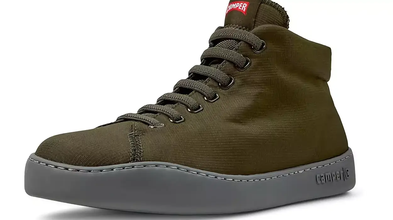 Chollo Botines Camper Peu Touring para hombre por sólo 55,90€ con envío gratis (-55%)