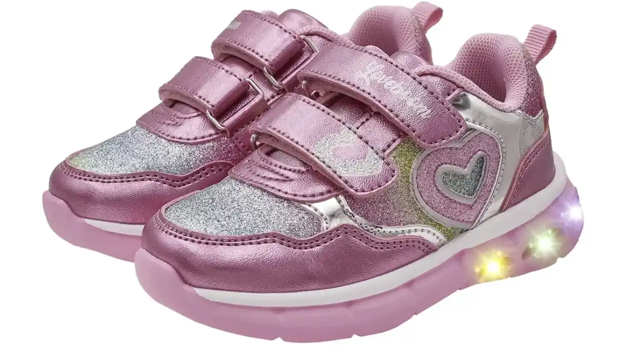 Chollo Zapatillas con luces Chicco por sólo 23,99€ (14% de descuento)