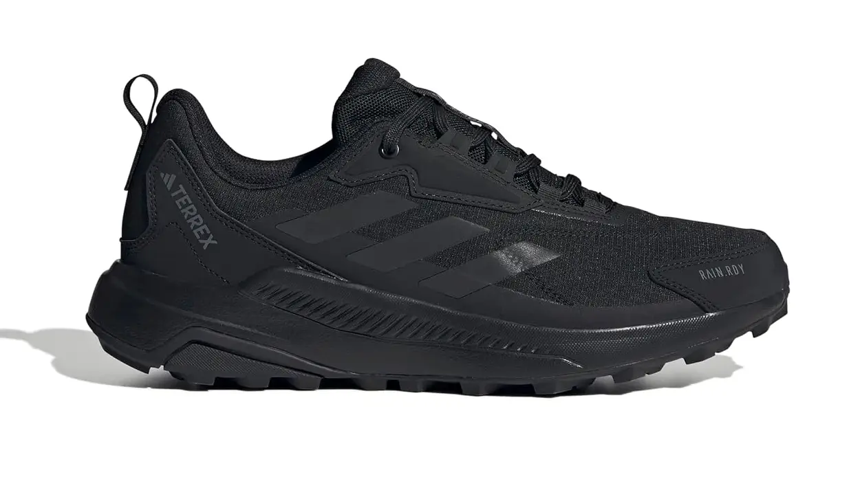 Adidas Terrex Anylander Rain.rdy a precio mínimo: Resistentes, cómodas y hoy con un descuentazo que las deja REGALADAS