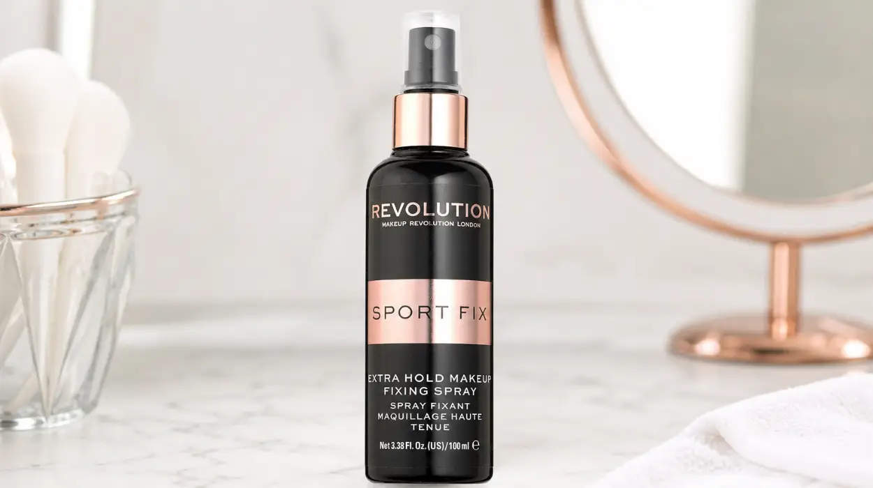 Espray fijador de maquillaje para la actividad deportiva Sport Fix de Makeup Revolution de 100 ml por sólo 4,40€ (-57%)