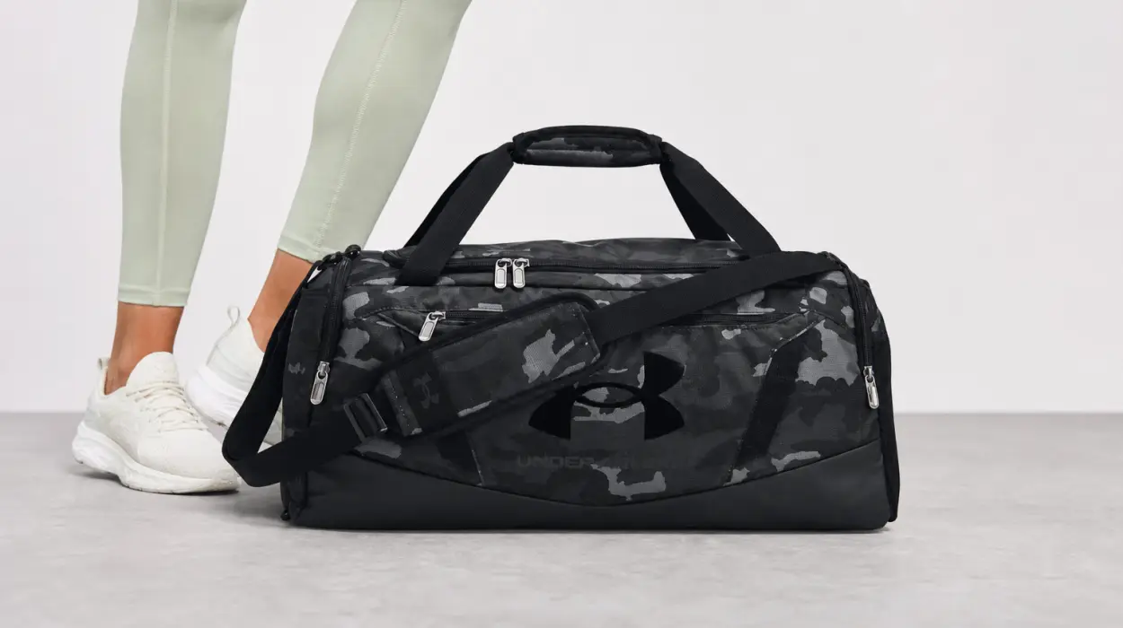 Bolsa deportiva y de viaje Under Armour Undeniable 5.0 Duffle unisex resistente al agua por sólo 20€ (-50%)