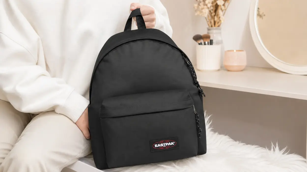 La mochila más vendida del mundo, Eastpak Padded Pak’R de 24L a mitad de precio en el mejor color por sólo 25,59€ (-53%)