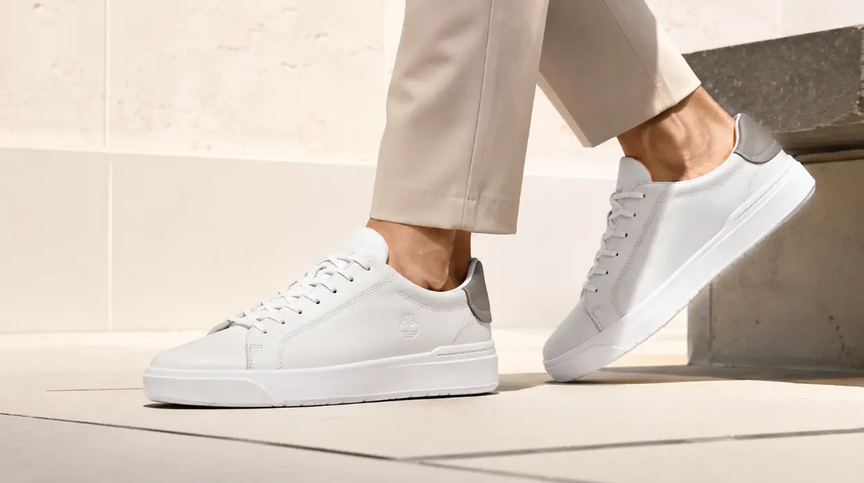 Zapatos Timberland Seneca Bay Oxford de color blanco para hombre por sólo 58,12€ con envío gratis (-49%)