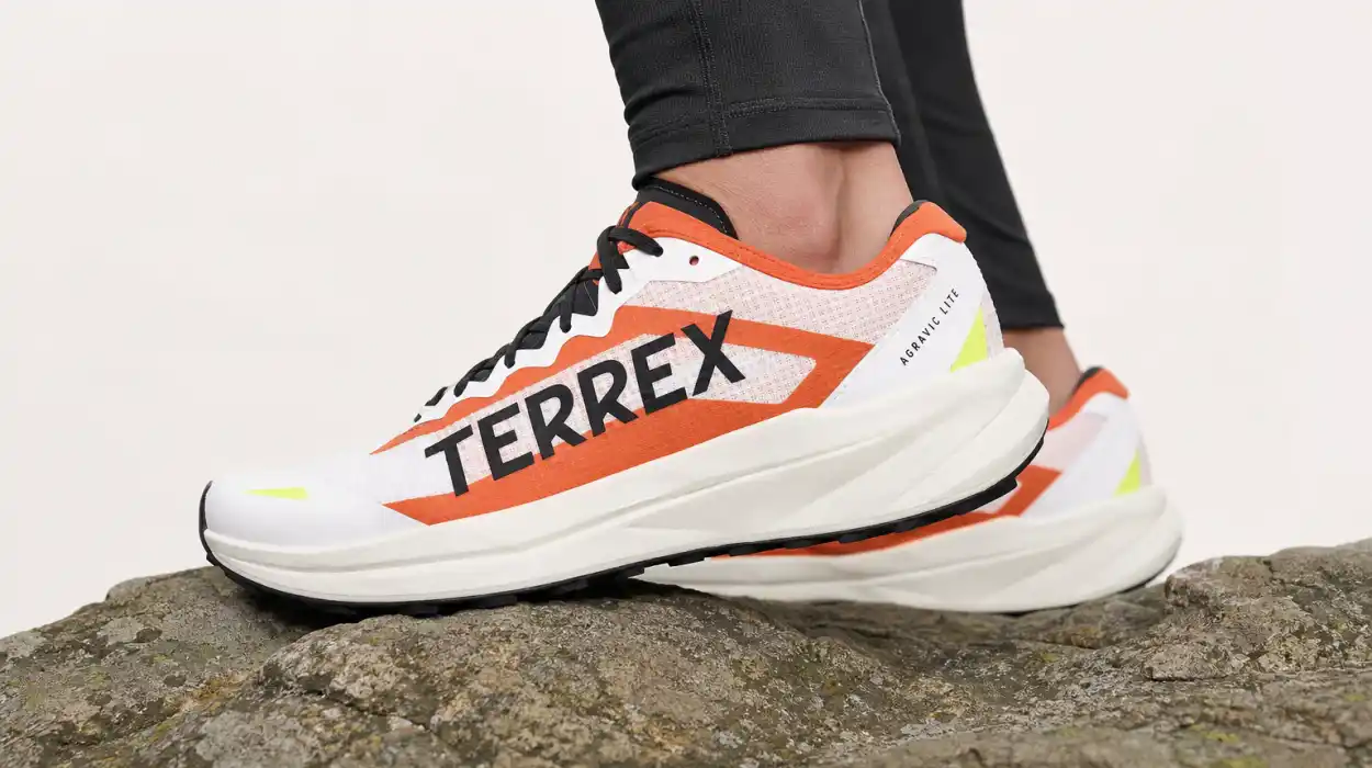 Zapatillas Adidas Terrex Agravic Lite para hombre por sólo 56,60€ con envío gratis (-43%)