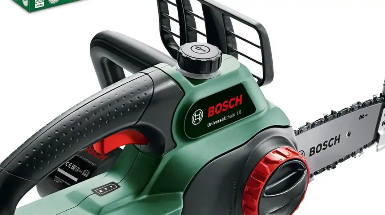Chollo Sierra de cadena Bosch con batería Universalchain 18 por sólo 126,94€ con envío gratis (43% de descuento)