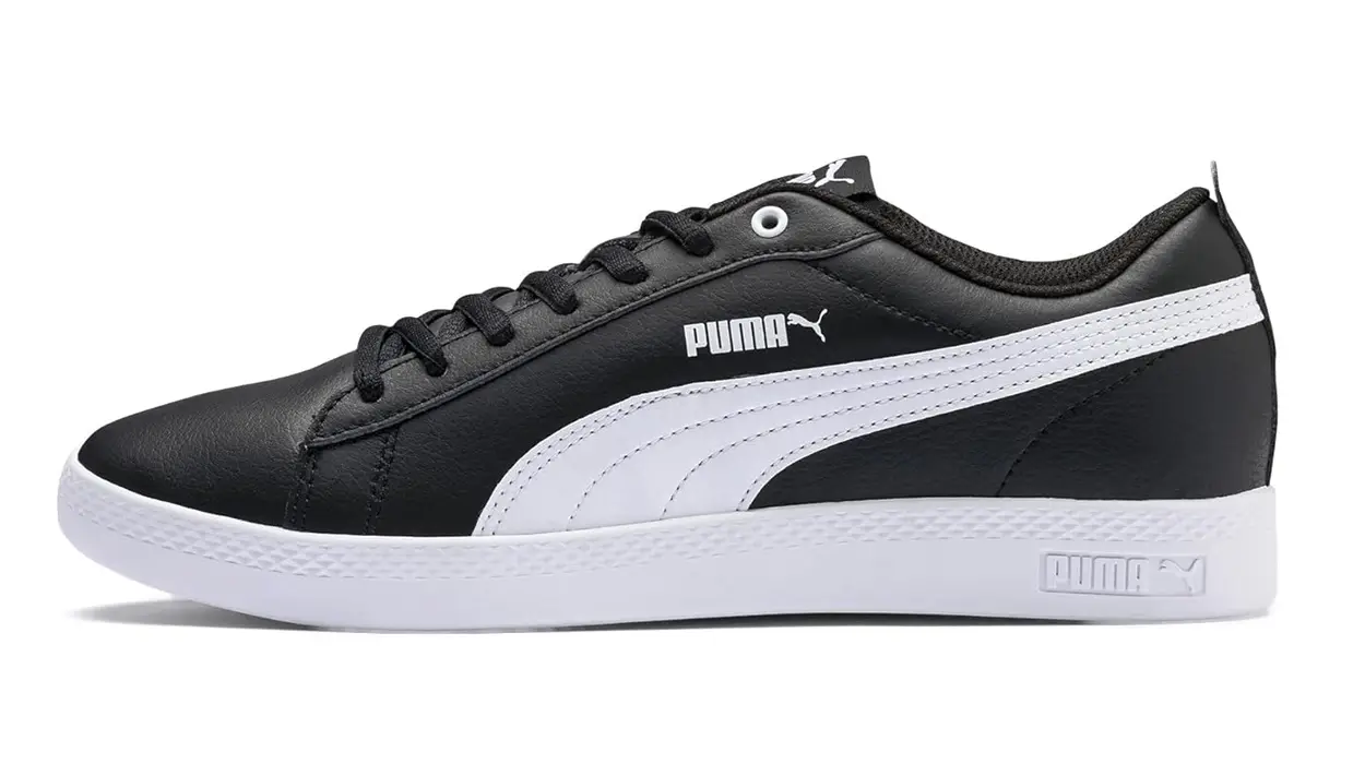 Ofertón gordísimo para llevarte estas zapatillas Puma Smash V2 de piel para mujer TIRADAS DE PRECIO con cupón ¡52% de descuento!